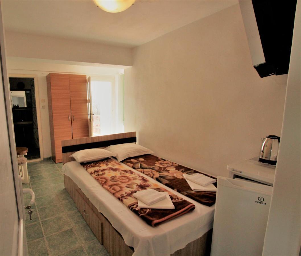 Vila Romeo Două Mai Exteriér fotografie